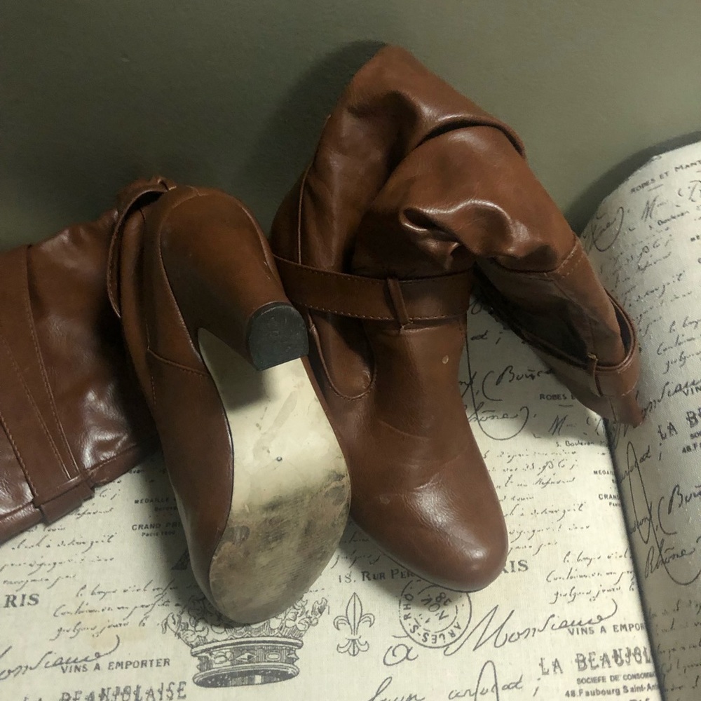 Brown boots
